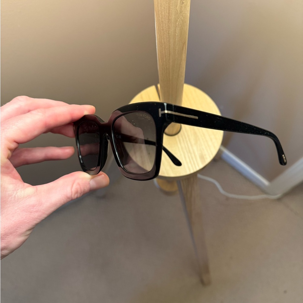 Tom Ford Sunglasses - Picture 2 of 5